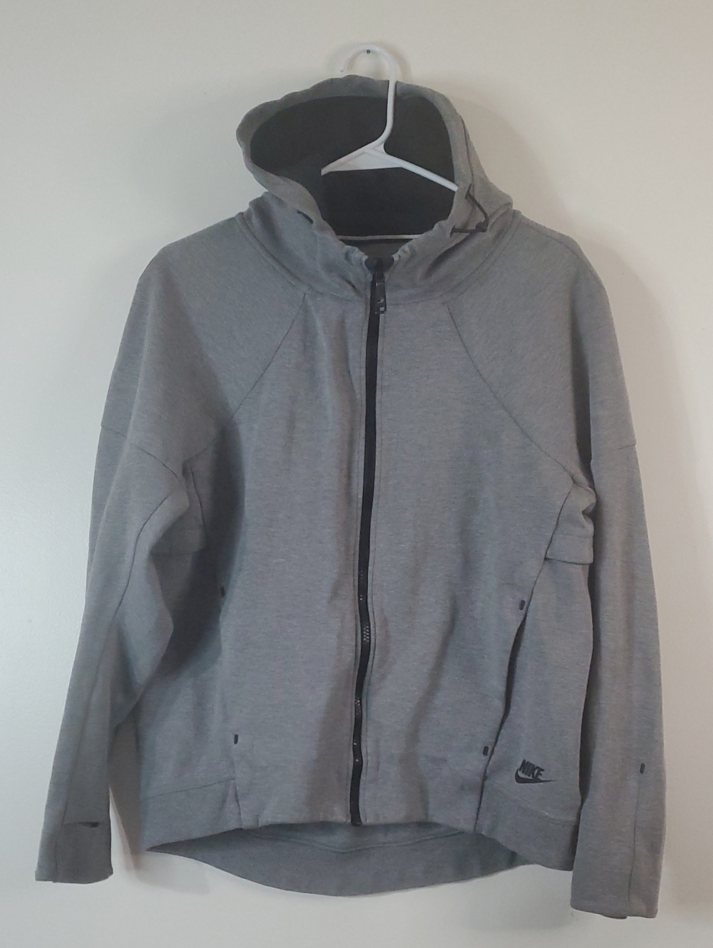 Nike Tech Men's Gray Full-Zip Hooded Jacket Sz Med Athleisure Streetwear Sporty